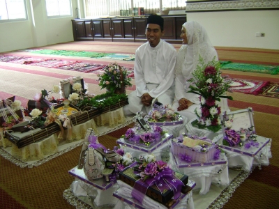 :) happy newlyweds :)